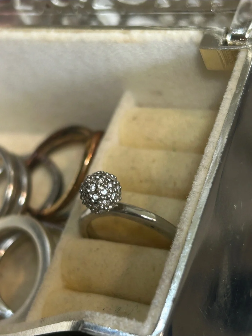 N/A sparkling pavé